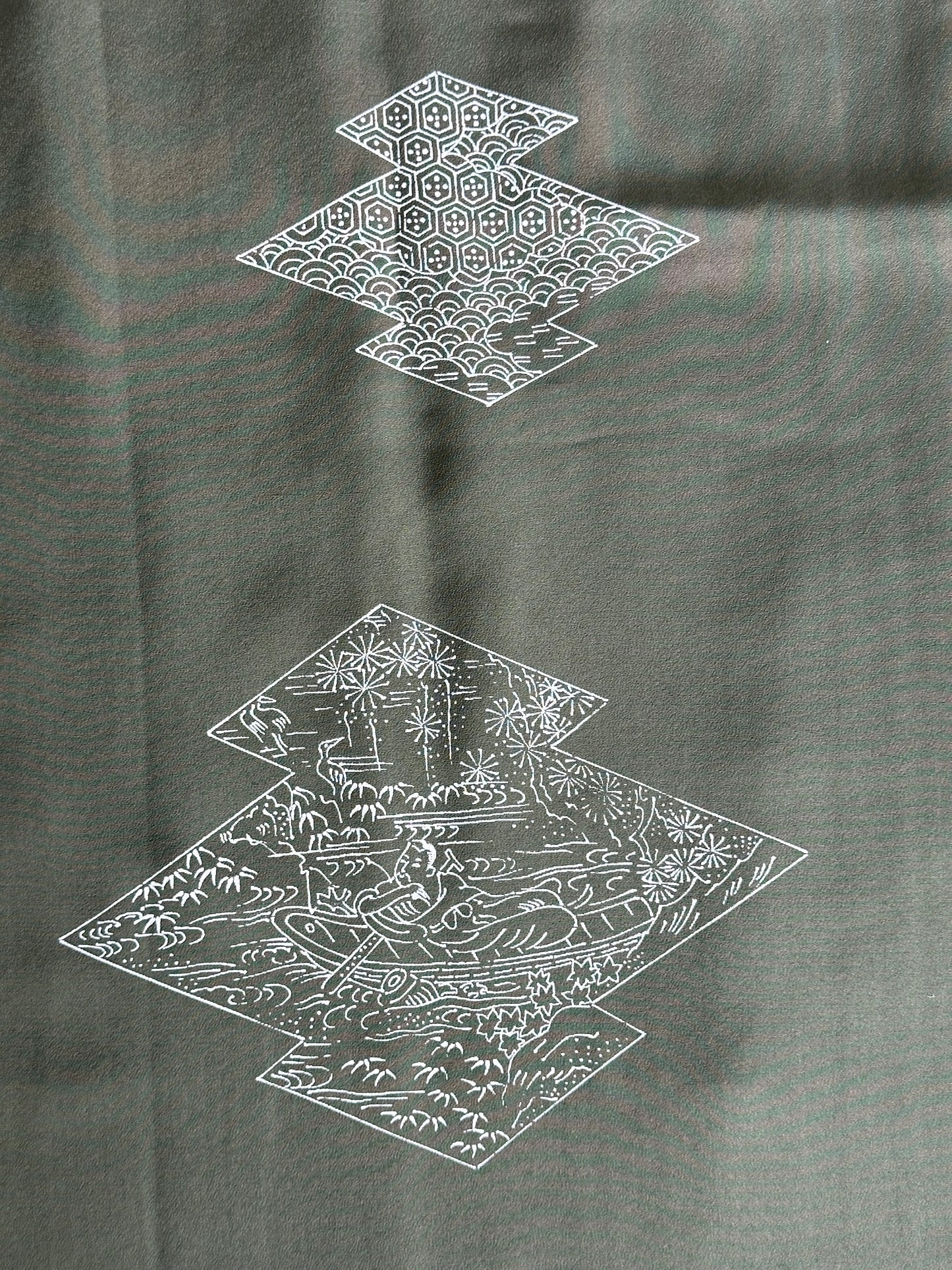 Soaring Taka Käsinmaalattu Juban