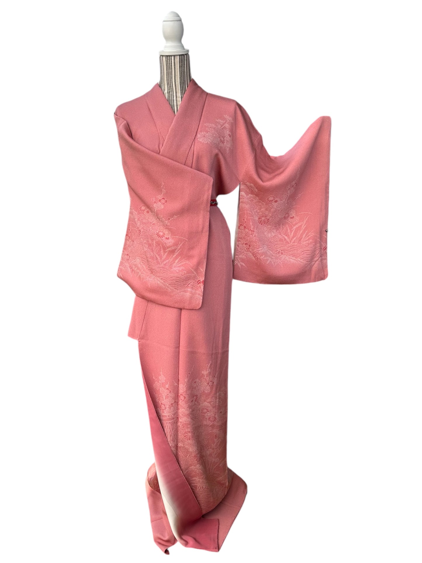 Pehmeä vaaleanpunainen maisemakimono