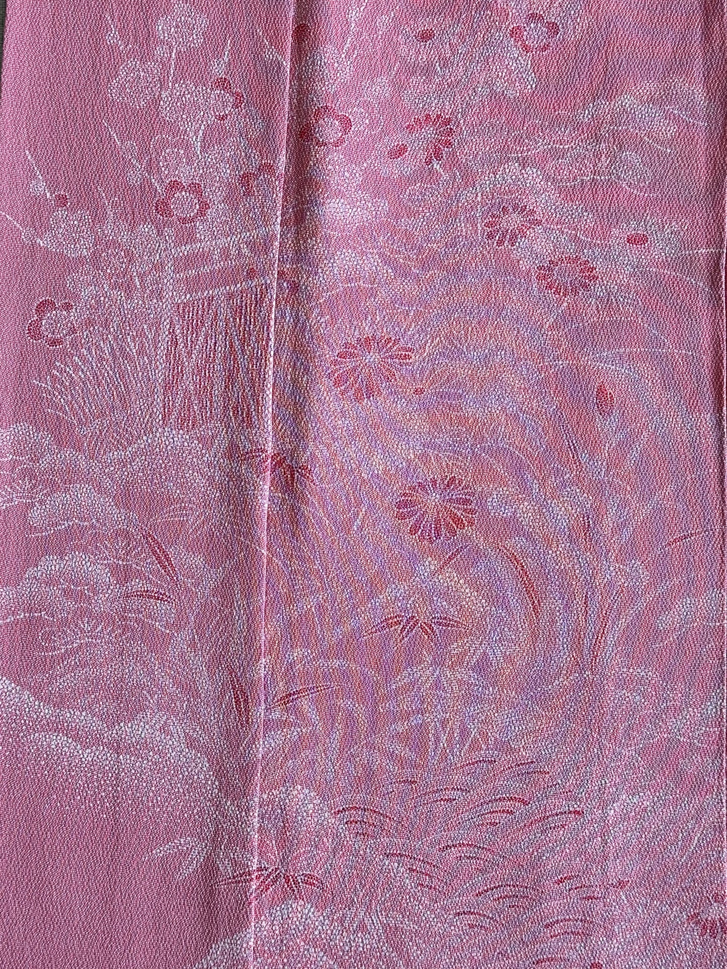 Pehmeä vaaleanpunainen maisemakimono