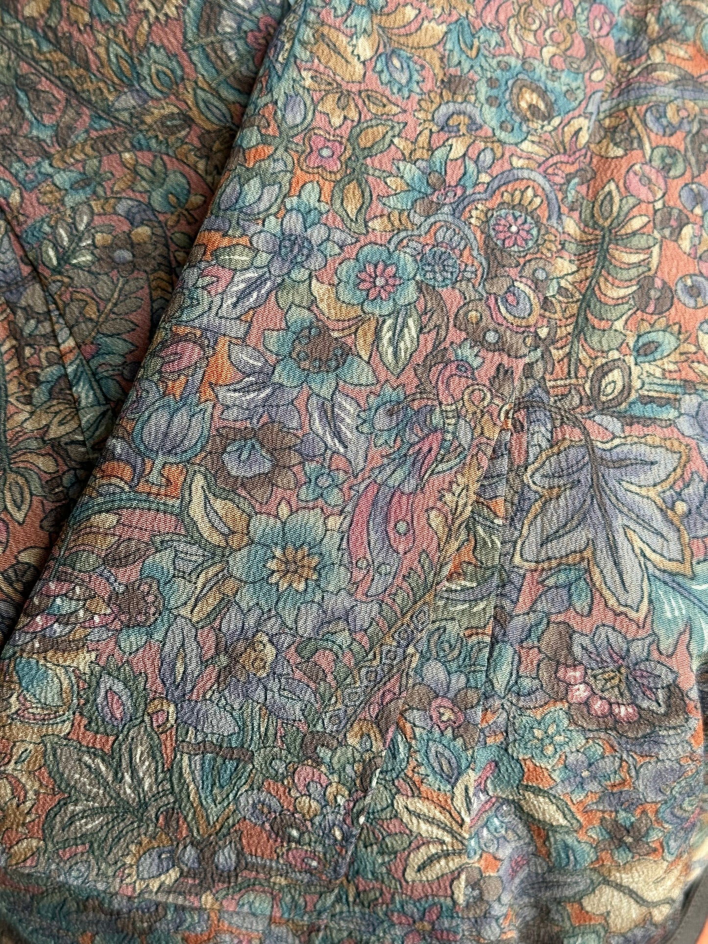 Sarasa: Botanical Tranquility
