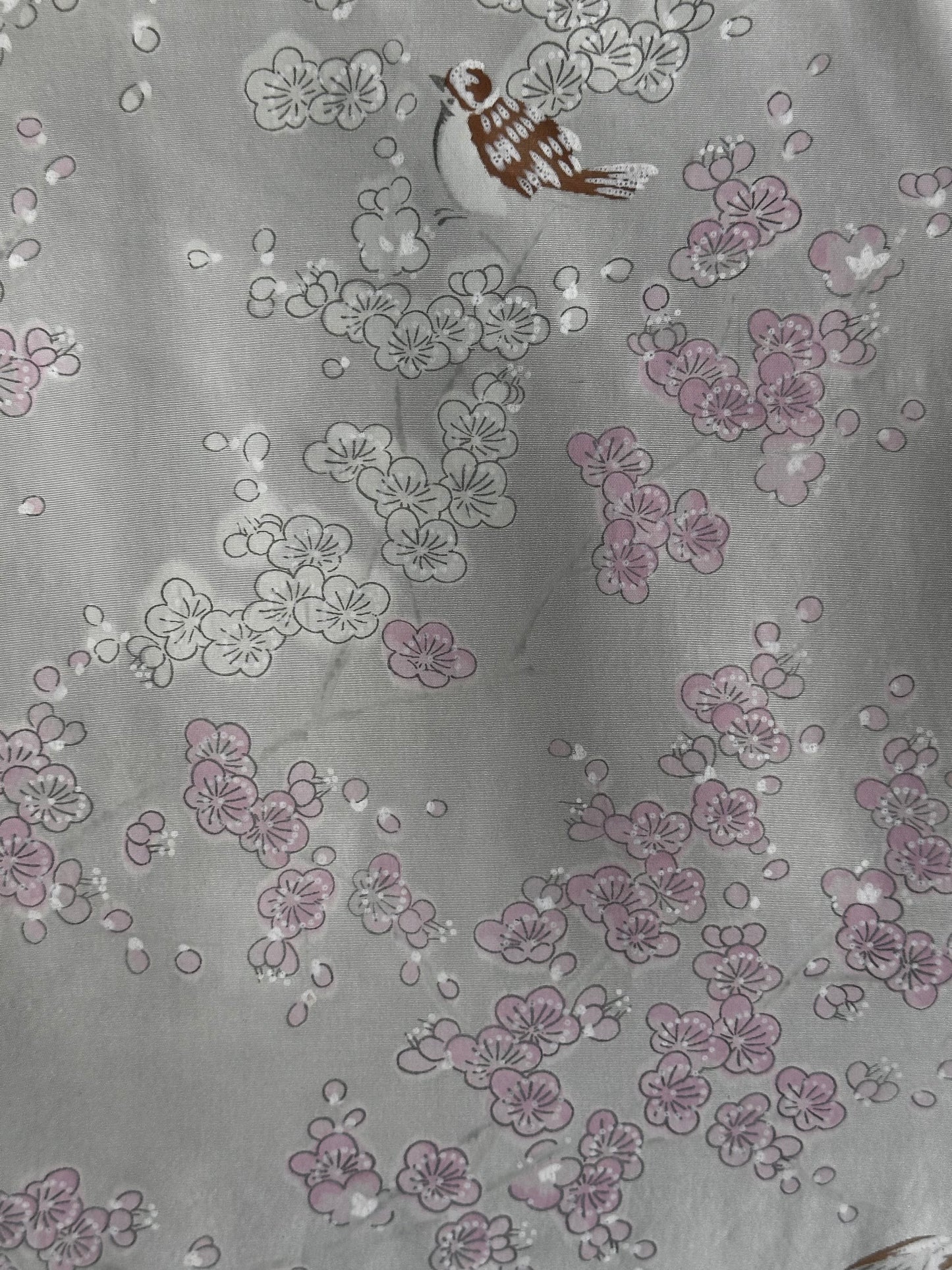 Mykistetty ruskea geometrinen haori