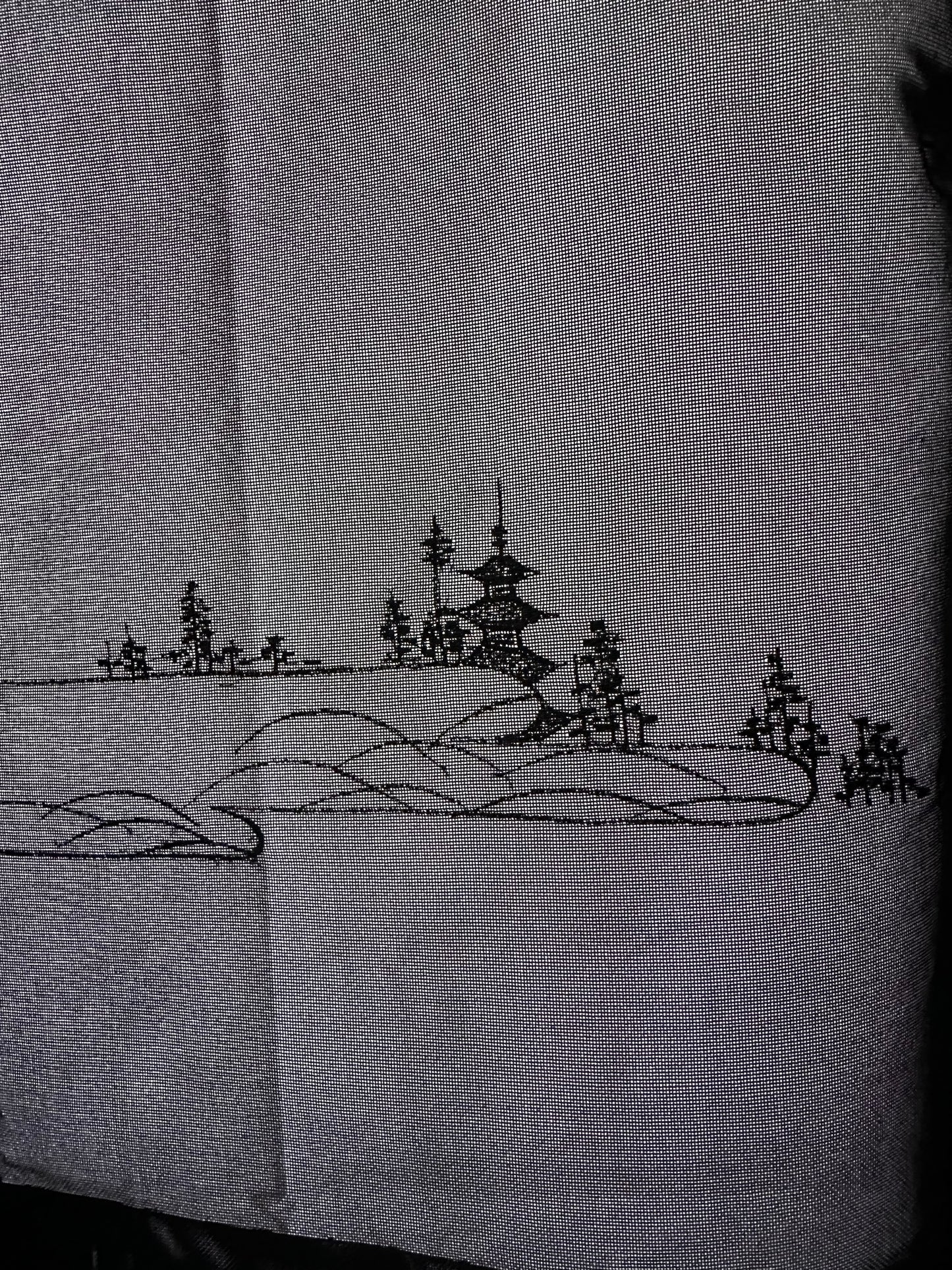 Musta raakasilkki kesähaori