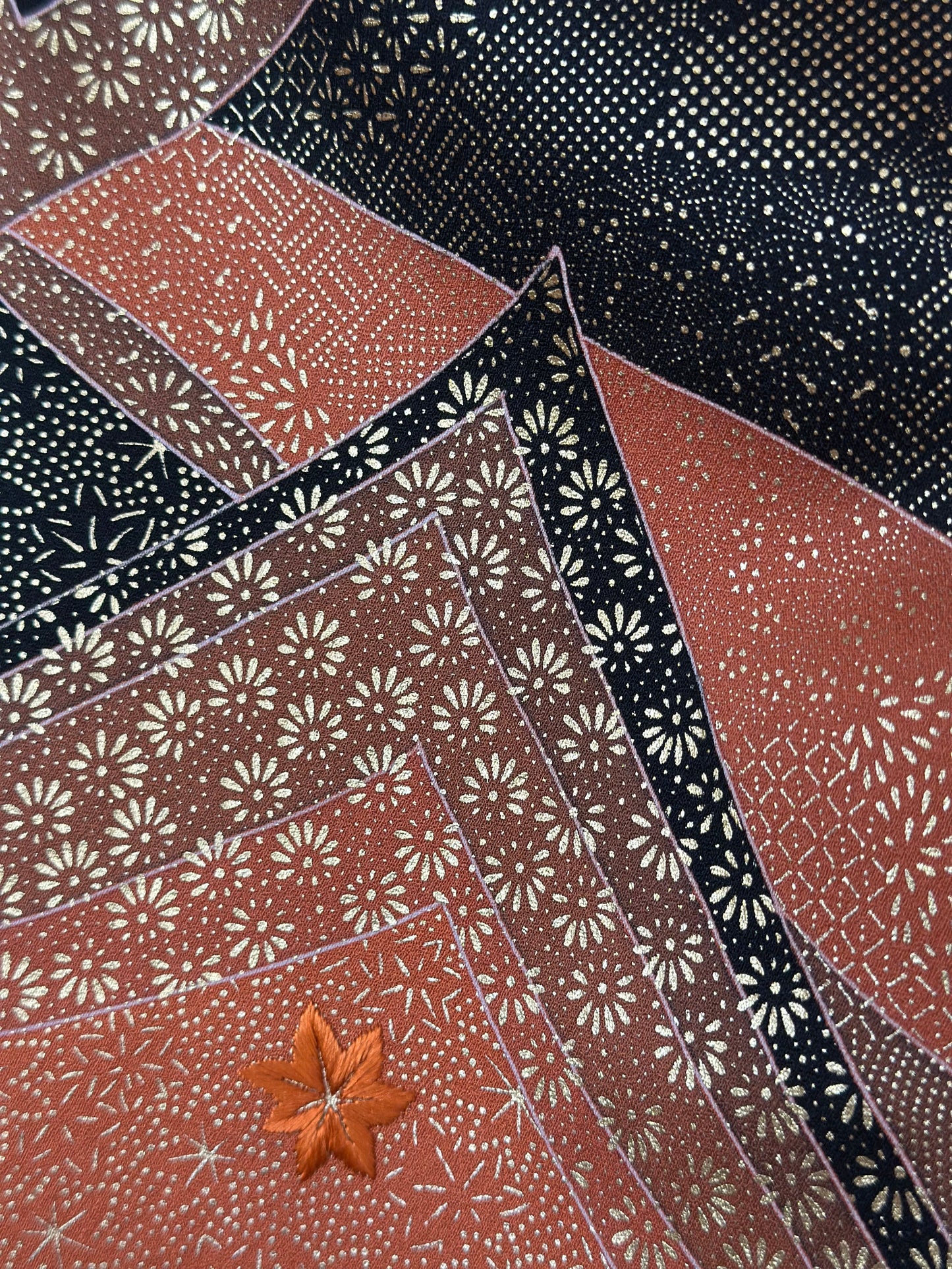 Set Kimono și Poșetă Golden Blaze Tsukesage