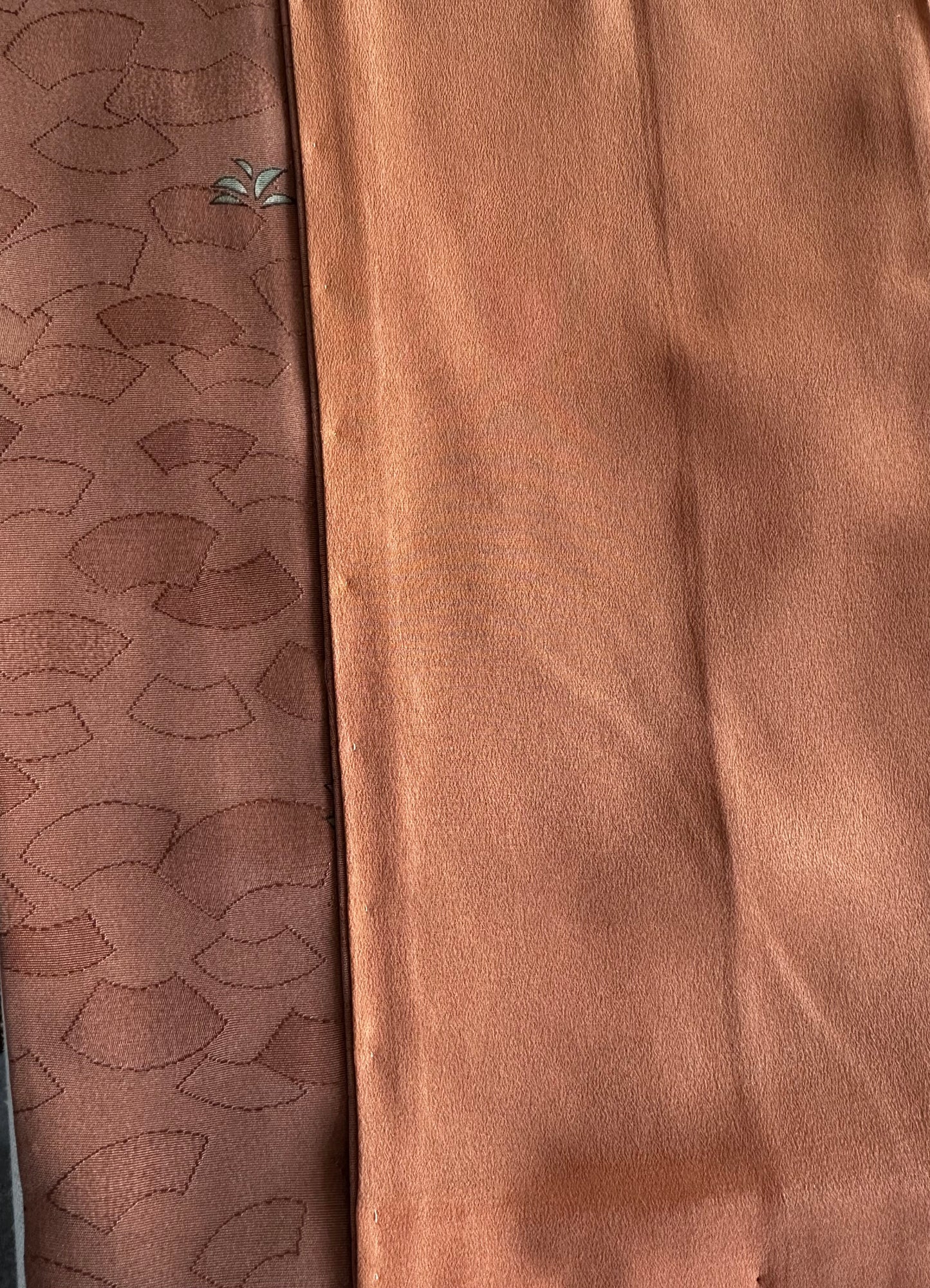 Kimono Mocha Mousse Blossom