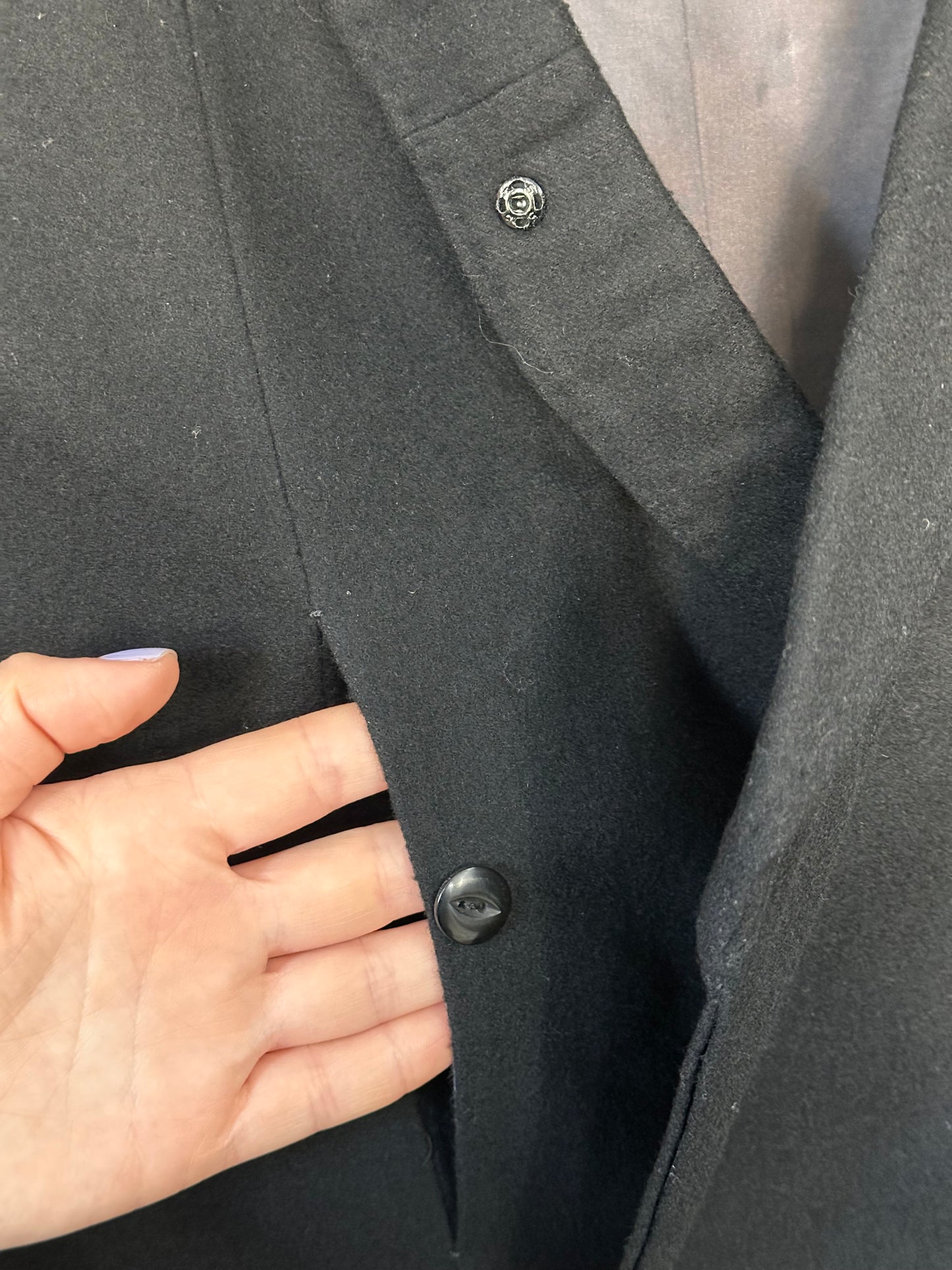 Negru atemporal – Palton Haori vintage