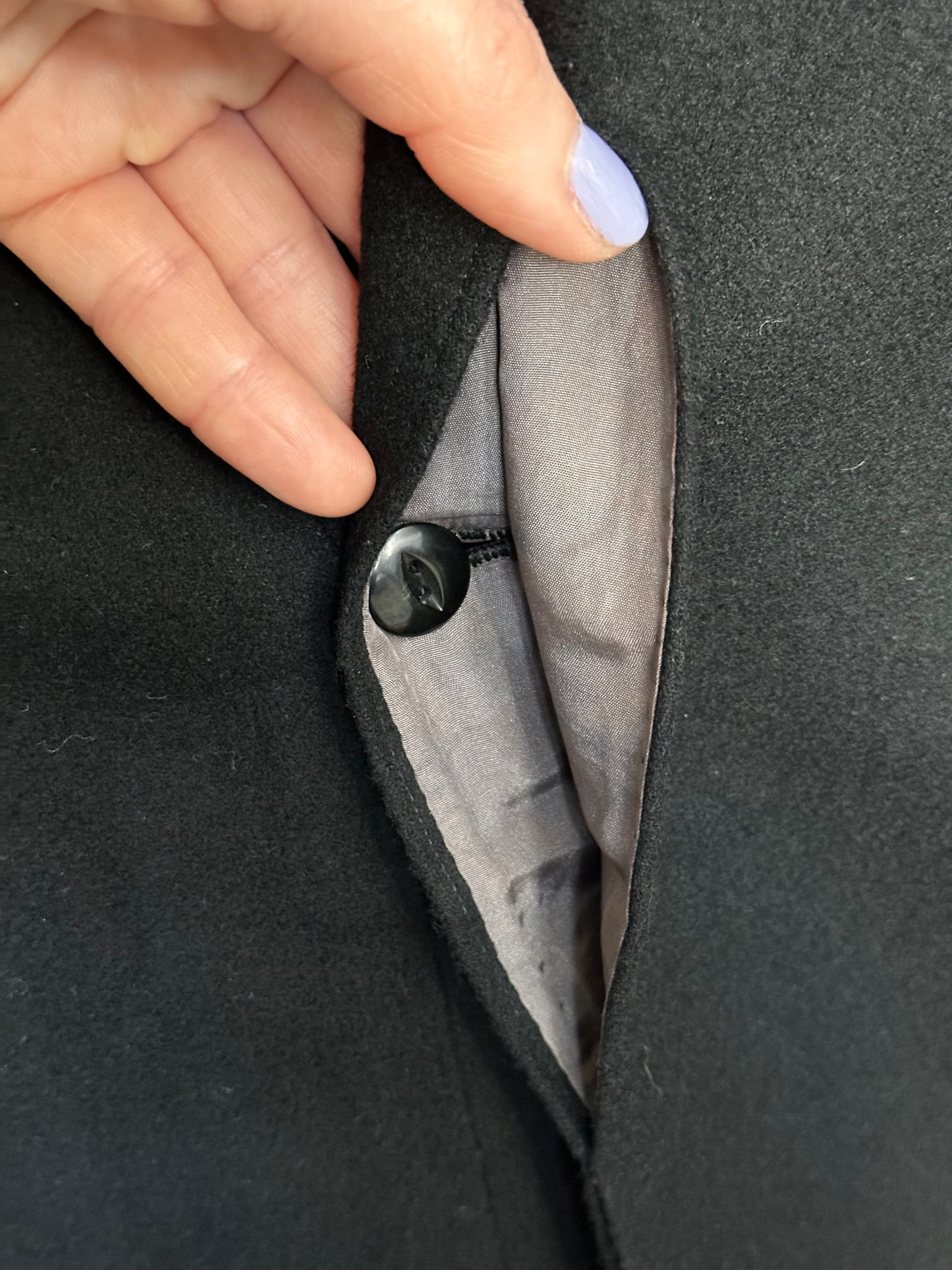 Negru atemporal – Palton Haori vintage