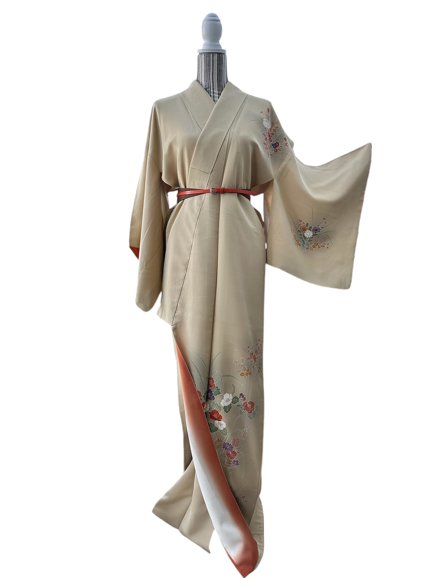 Kimono cu flori bej