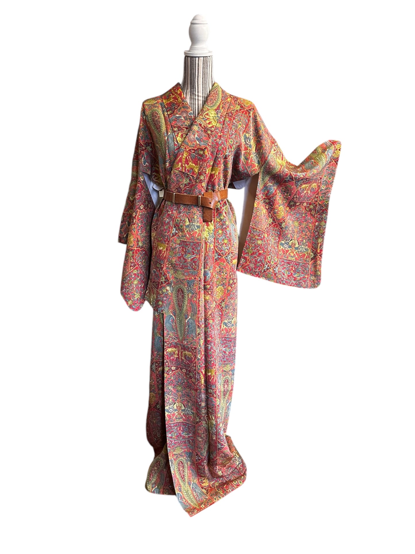 Kimono cu elefant și păsări exotice