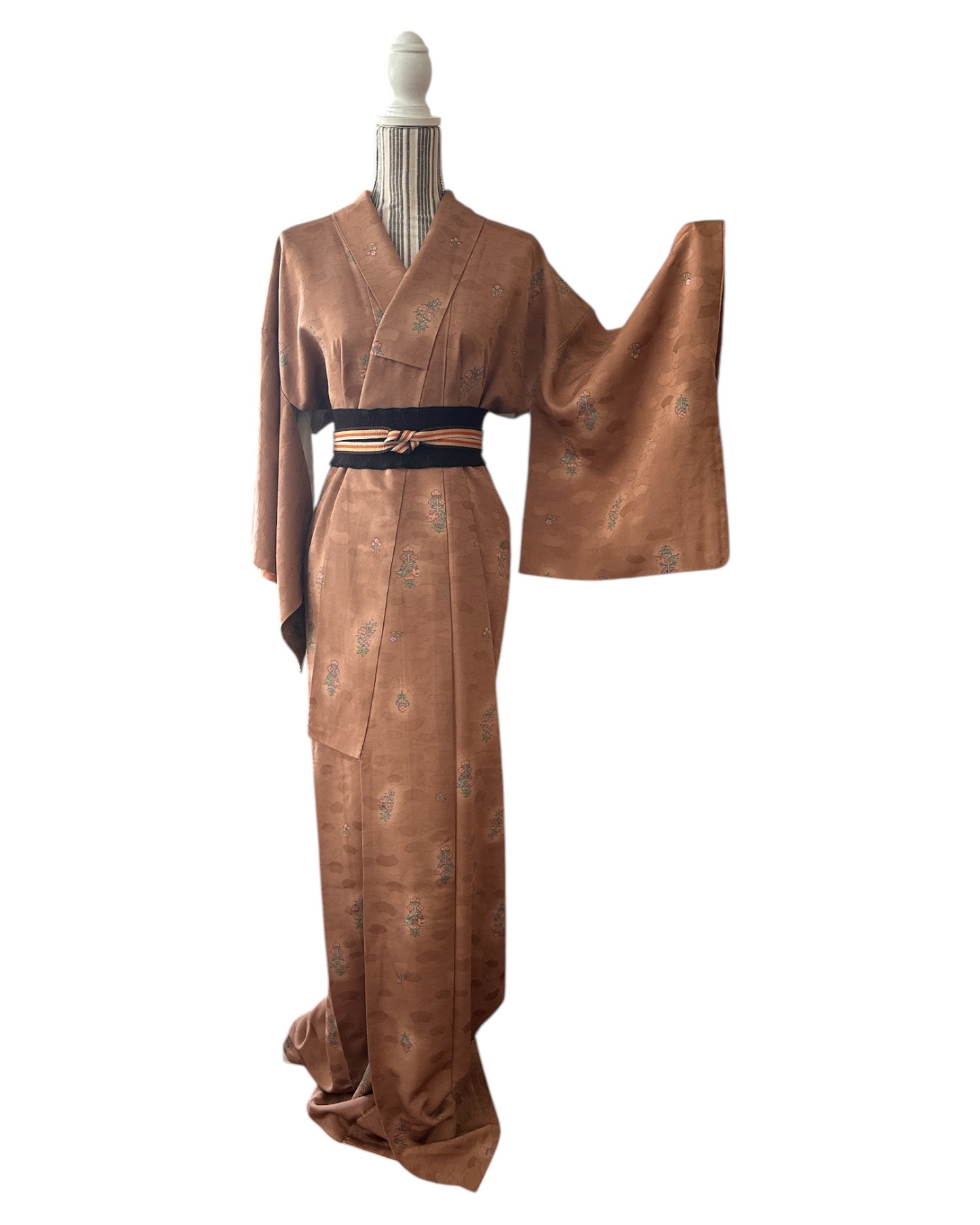 Kimono Mocha Mousse Blossom