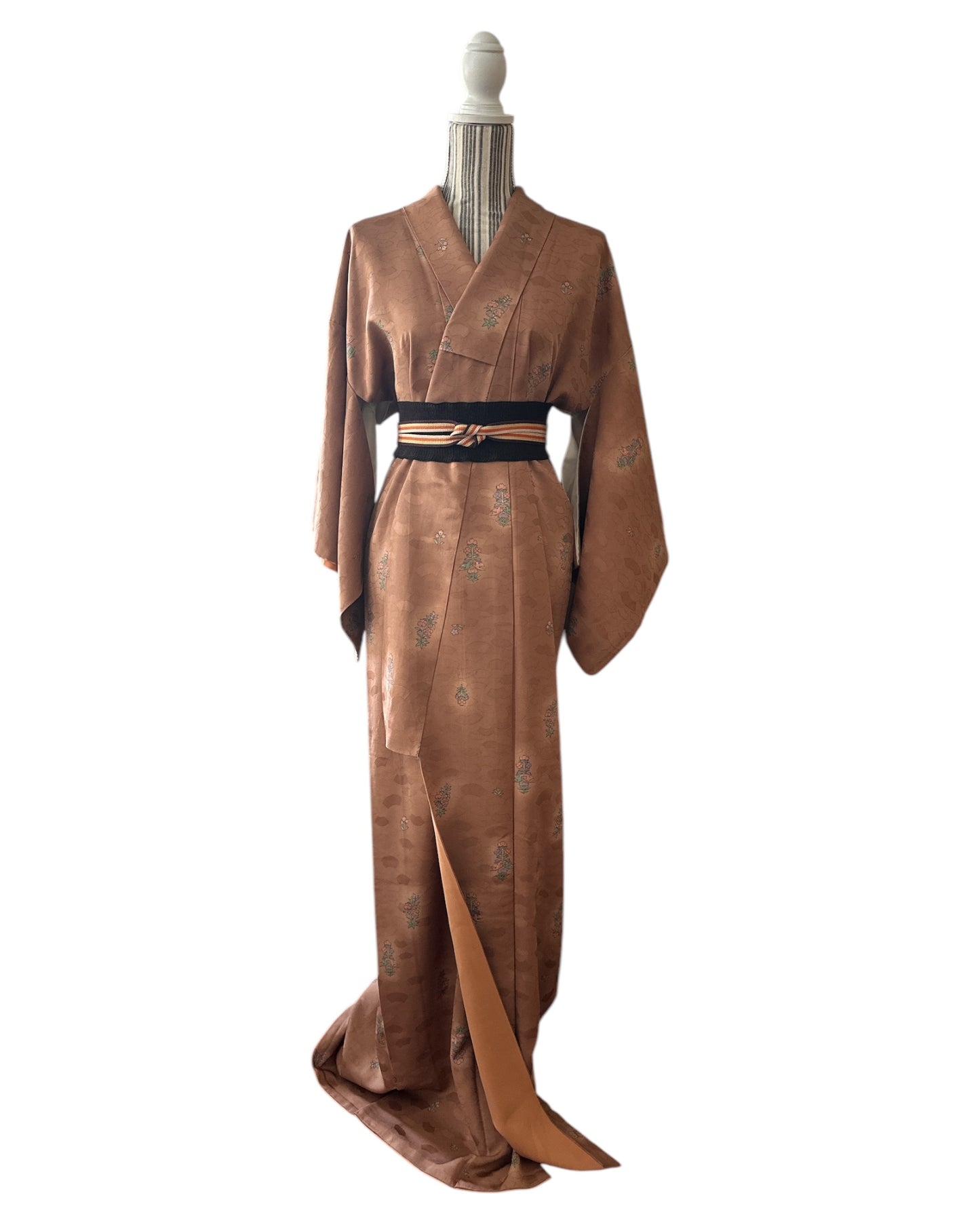 Kimono Mocha Mousse Blossom
