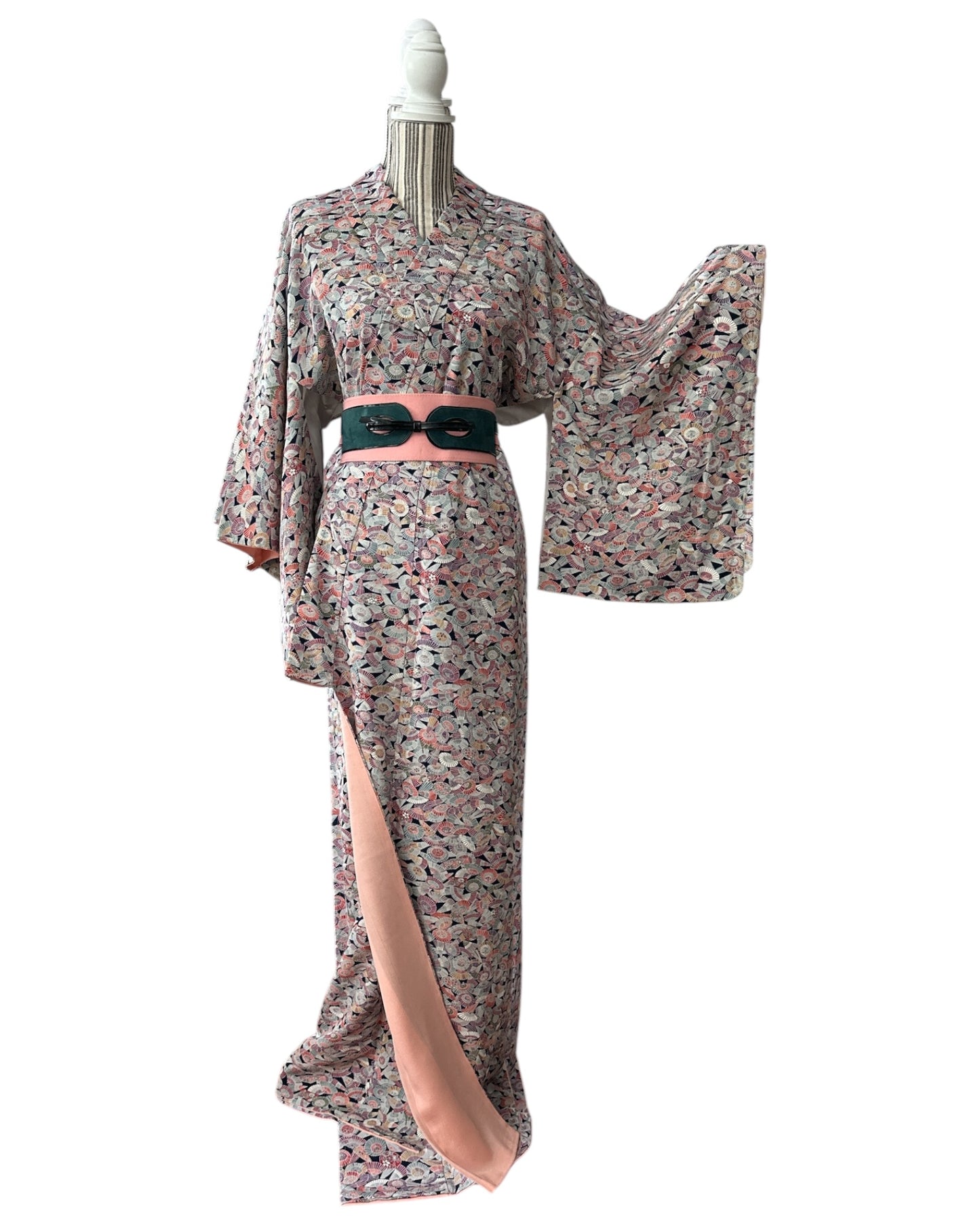 Dancing Umbrellas Kimono