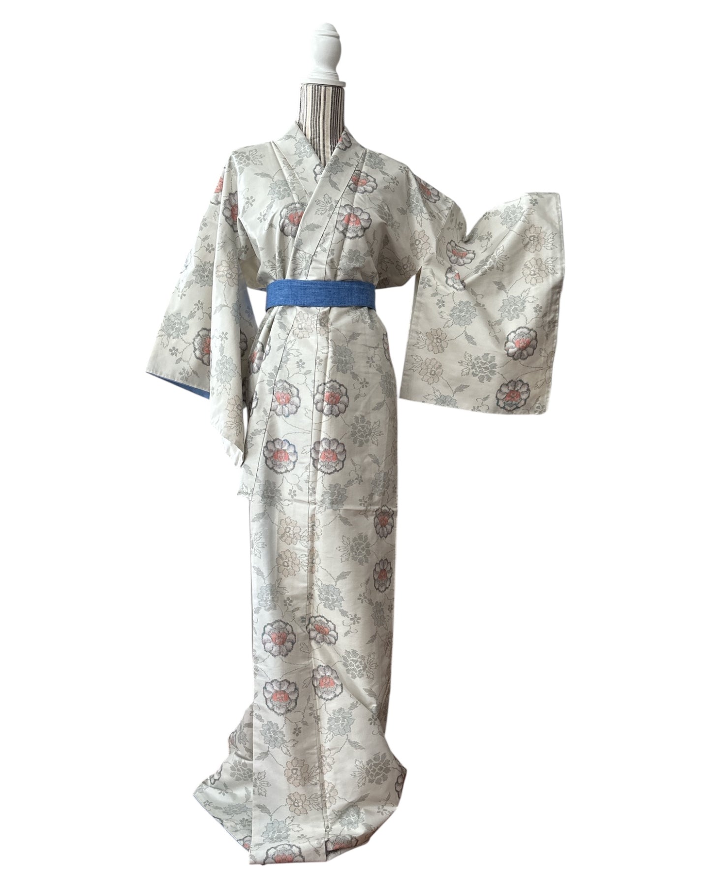 Oshima Tsumugi Floral Pearl Kimono