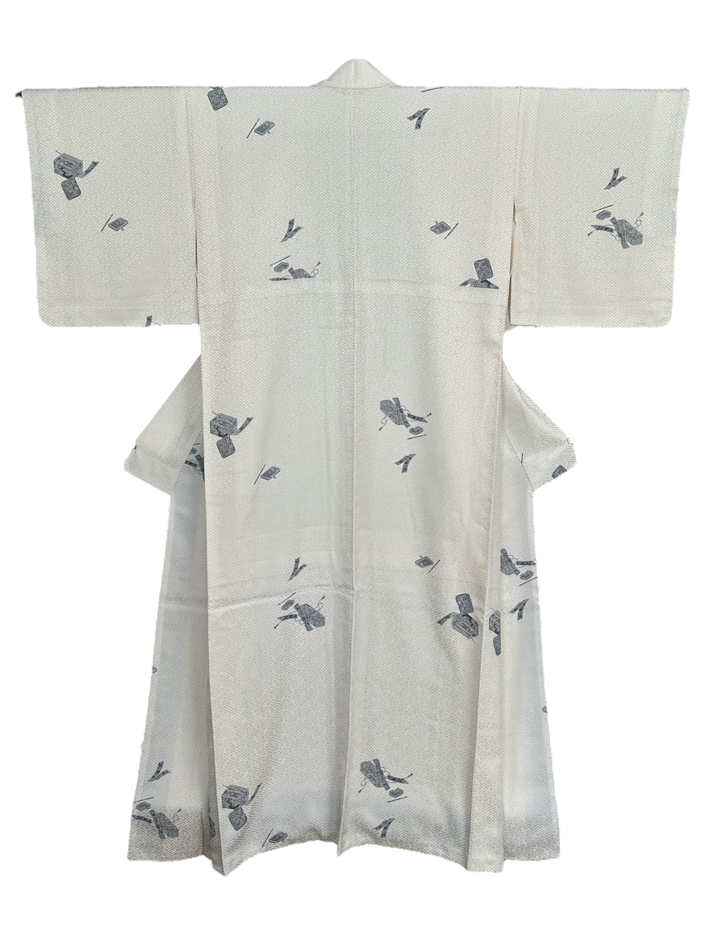 Kimono Hōmongi – Caligrafie în Mișcare