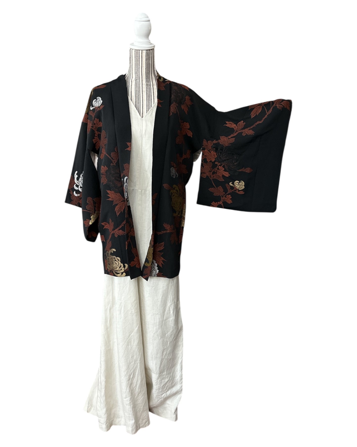 Black Chrysanthemum Elegance Haori