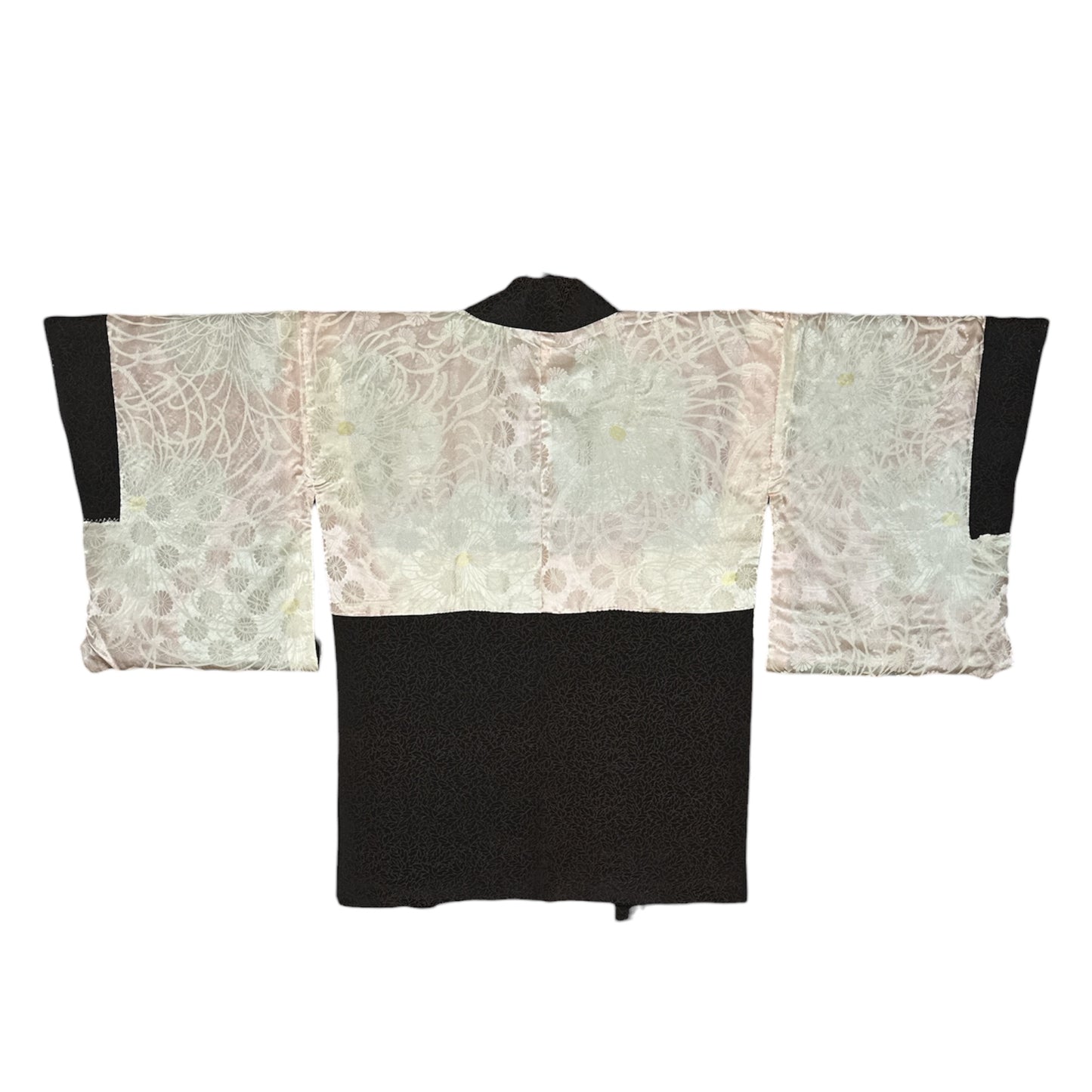 Imperial Spider Chrysanthemum Haori