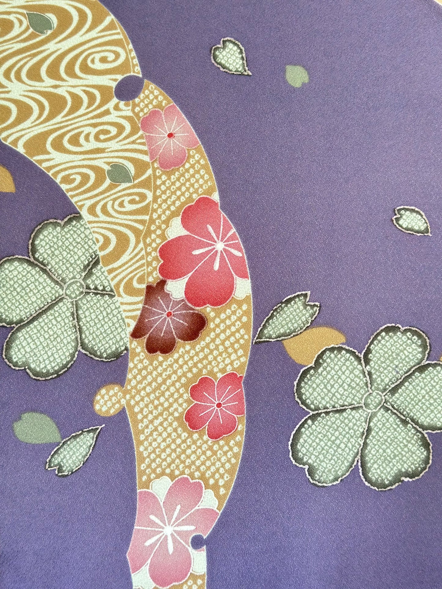 Virtaava Sakura-kimono