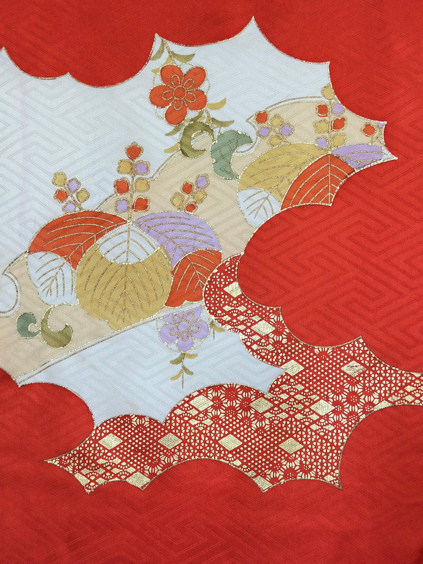 Golden Cloud Geometric Vintage Furisode