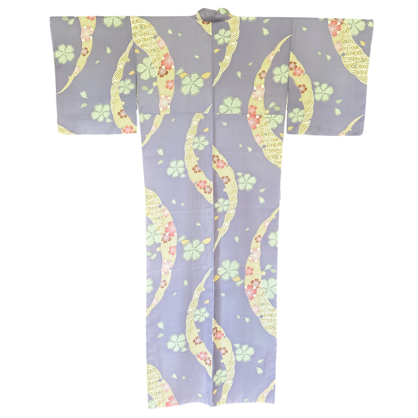 Virtaava Sakura-kimono