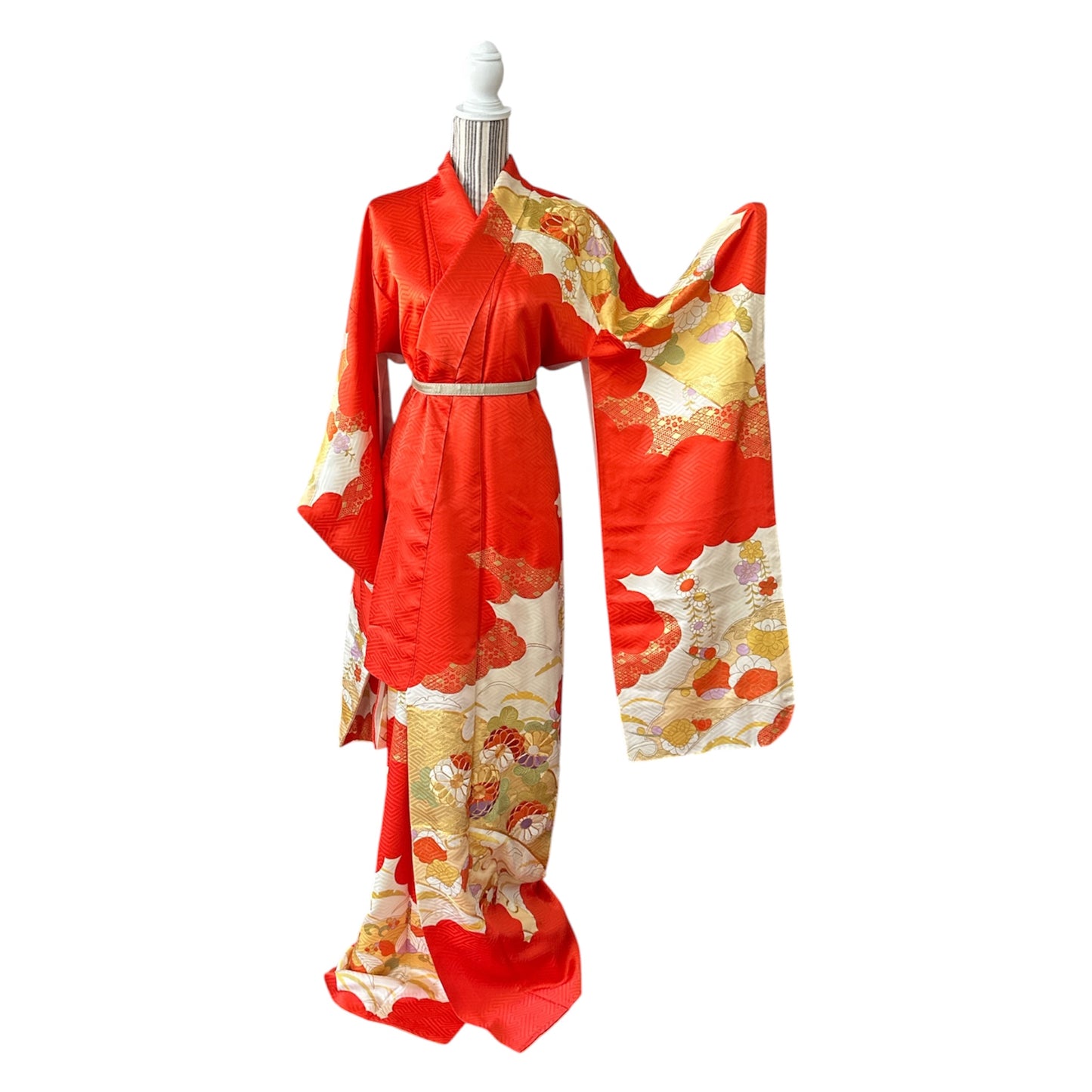 Golden Cloud Geometric Vintage Furisode