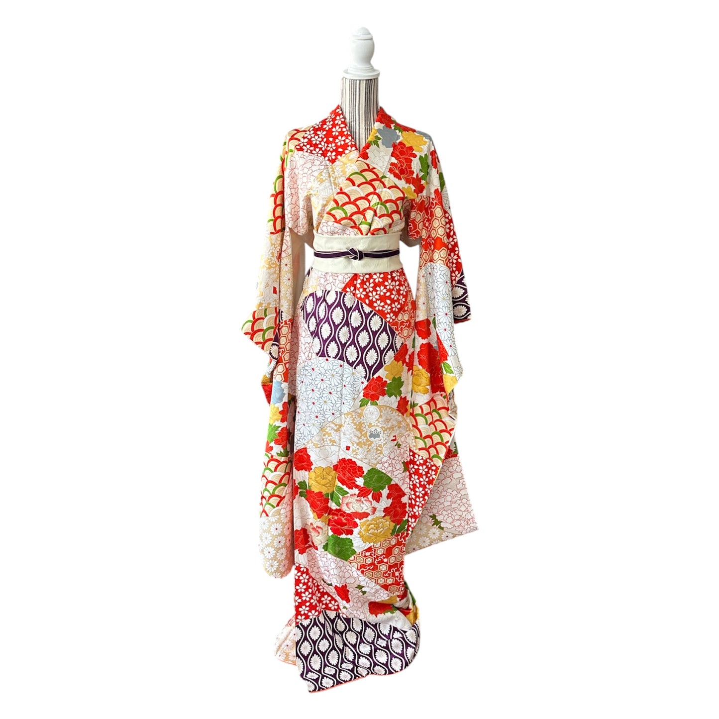 Flowing Fans Vintage Furisode