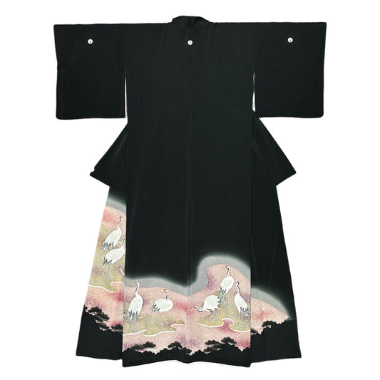 Macarale Kurotomesode în repaus