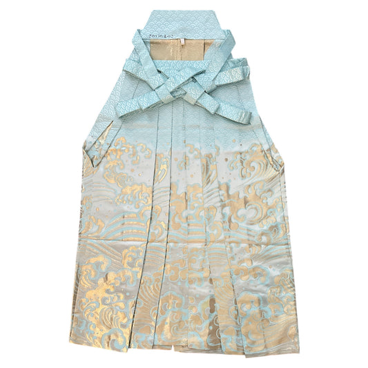 Umanori Hakama | Light Blue Seigaiha Pattern & Gold Waves