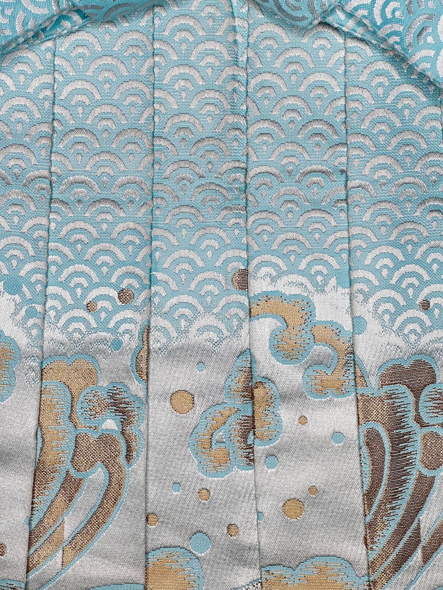 Umanori Hakama | Light Blue Seigaiha Pattern & Gold Waves