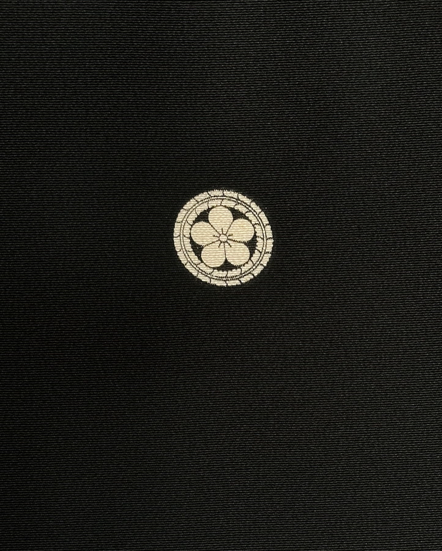 Shogunate Kurotomesoden eleganssia