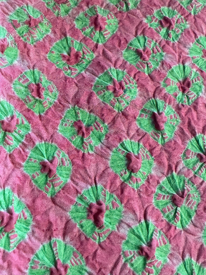 Pinkki ja vihreä shibori