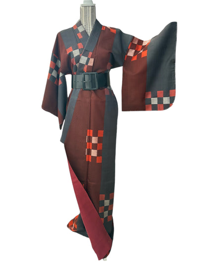 Kimono de mătase Meisen atemporal