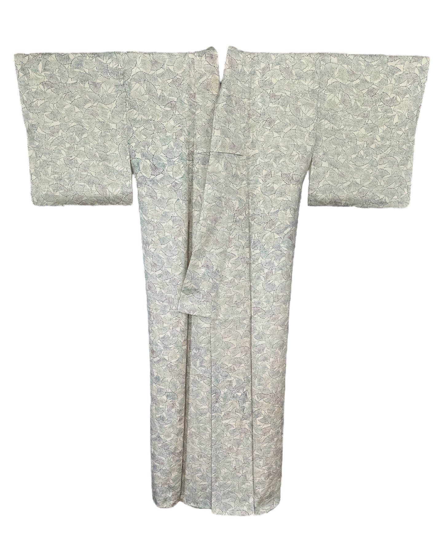 Antiikkinen kimono ginkgo-lehdillä
